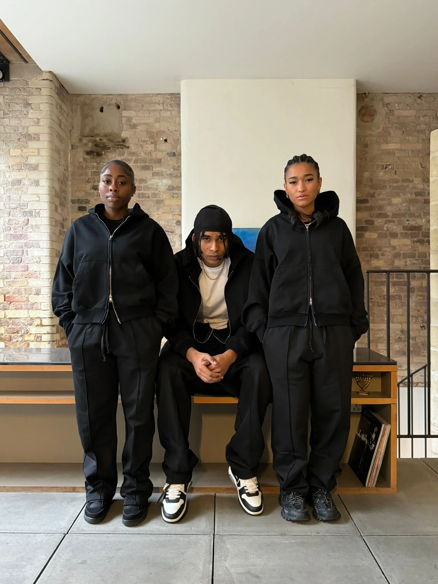 BLANCS ZIP HOODIE - BLACK - Image 3